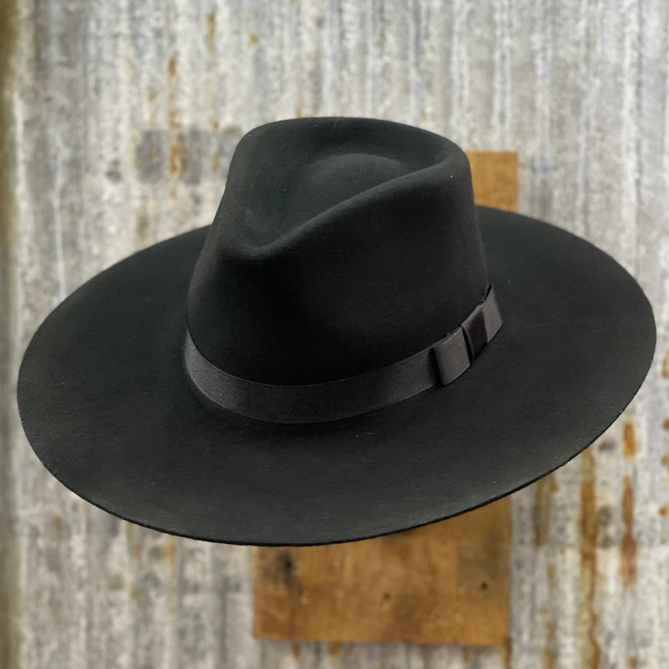 Fedora Twister in Black